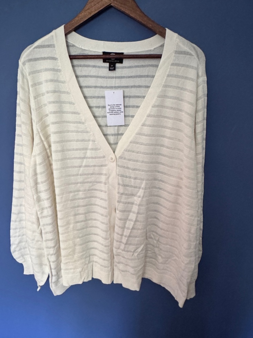 NWT G by Giuliana lightweight, delicate, V-neck striped ivory cardigan 2X